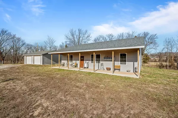 Cabool, MO 65689,410 Barr West Road