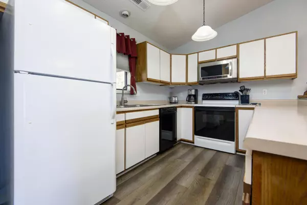 Kimberling City, MO 65686,303 Port DR #5