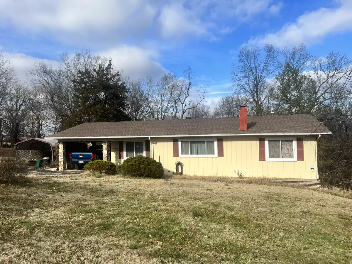 Thayer, MO 65791,848 Arch ST