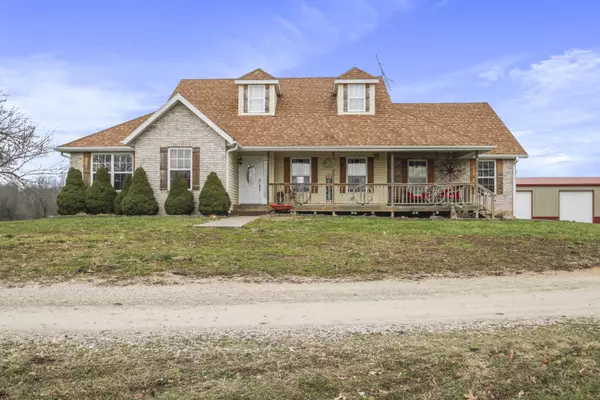 3948 S Farm Road 55, Republic, MO 65738