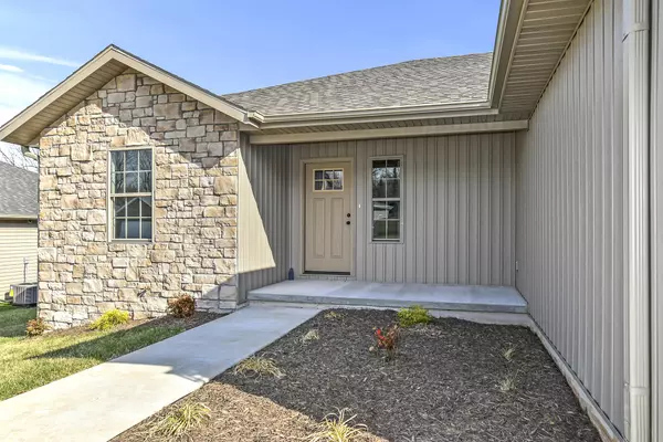 Willard, MO 65781,437 E Logan ST