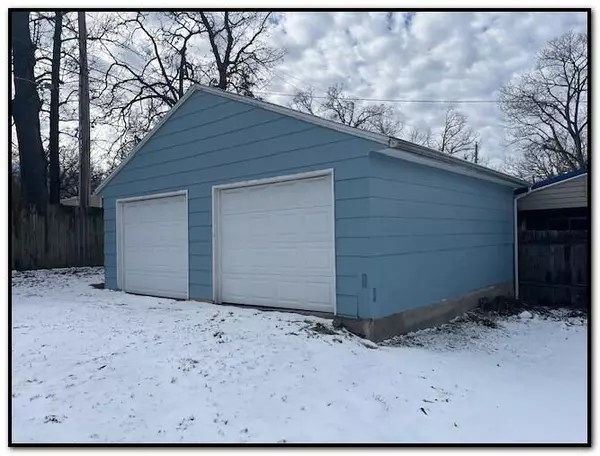 Osceola, MO 64776,135 Cinda AVE