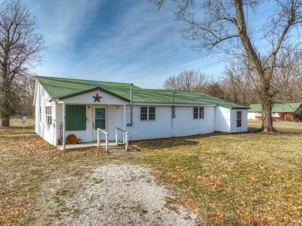 Sarcoxie, MO 64862,569 Dogwood RD