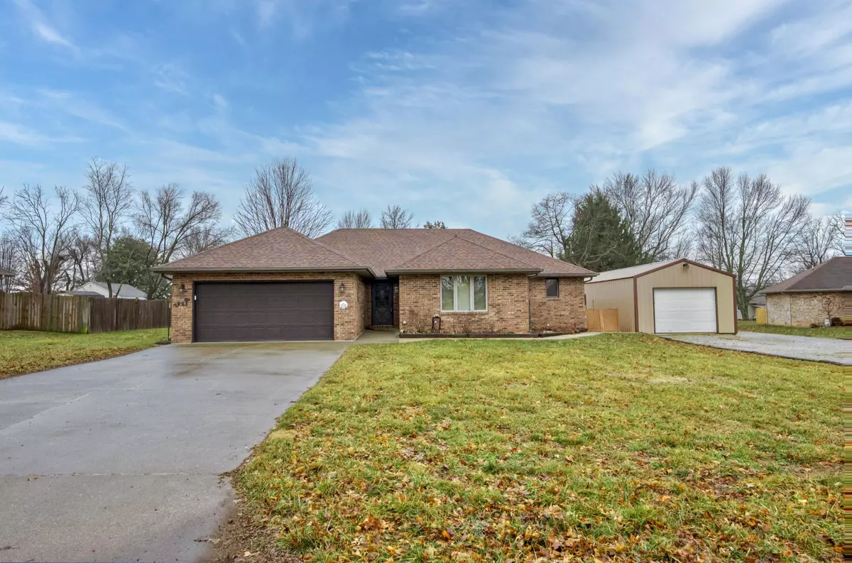 Clever, MO 65631,306 Blair ST