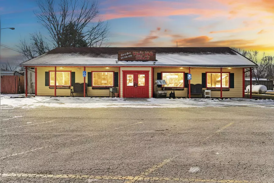 7930 E State Highway 76, Kirbyville, MO 65679