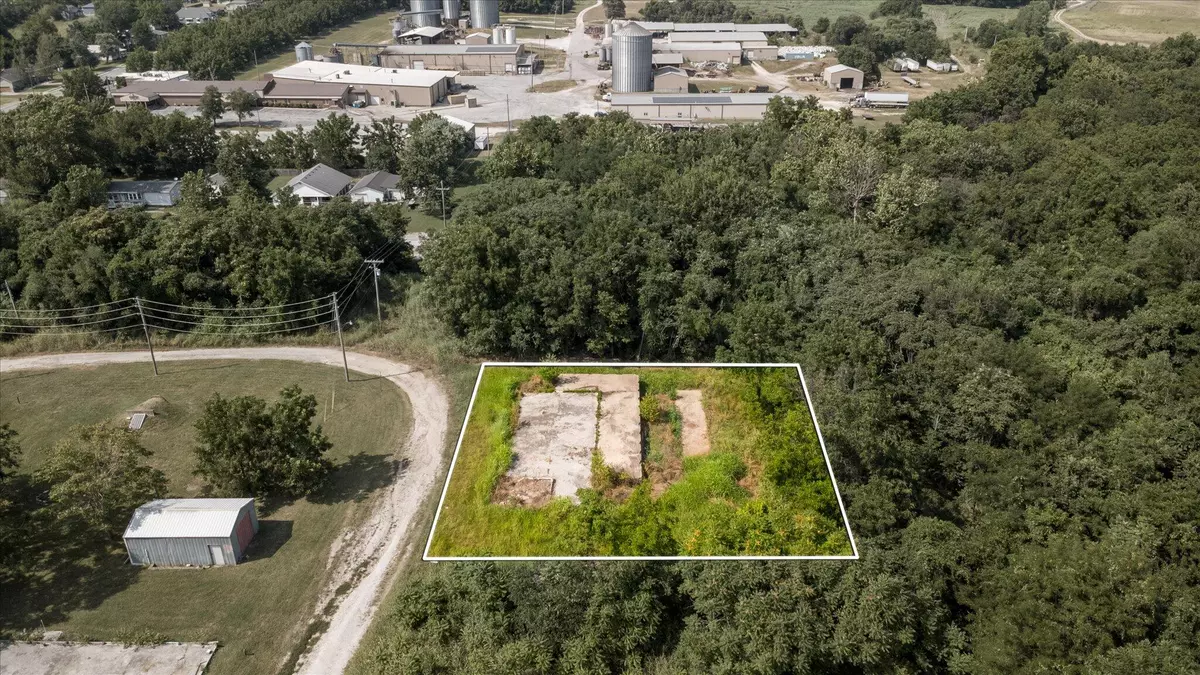 Stockton, MO 65785,204 N Blake