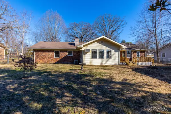 West Plains, MO 65775,2823 Laurie Ave