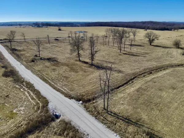 Bolivar, MO 65613,002 South 82 Rd