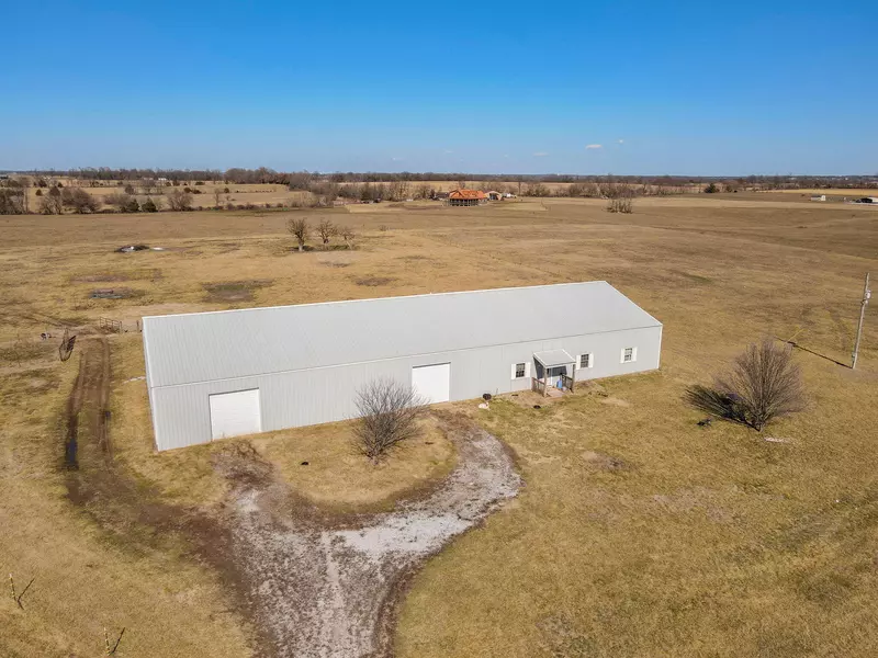 5856 Farm Road 2057, Purdy, MO 65734