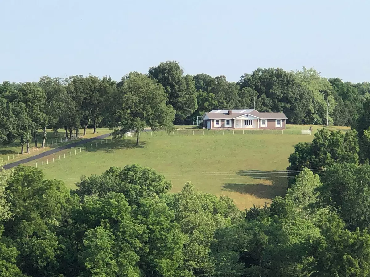 Ava, MO 65608,13723 Murphy LN