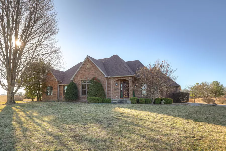 11248 Goldenrod RD, Carthage, MO 64836