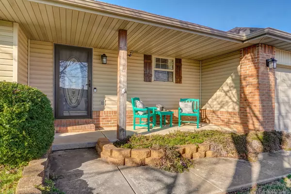 Mt Vernon, MO 65712,223 Meadowview DR