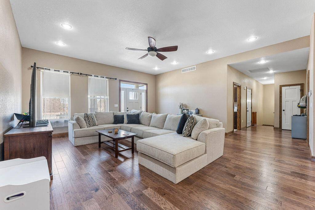Joplin, MO 64801,1831 Cattails DR