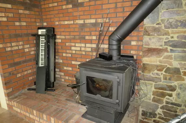 Ava, MO 65608,6140 County Road 0-534