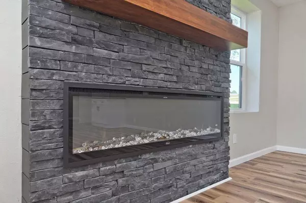 Clever, MO 65631,806 S State Hwy P