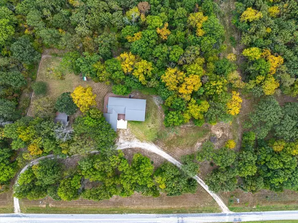 Buffalo, MO 65622,512 State Road Dd