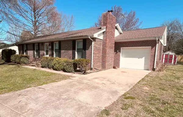 Mountain Grove, MO 65711,1004 Sunset Drive