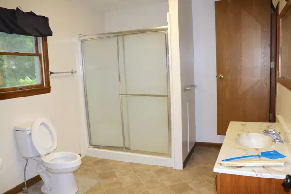 Lockwood, MO 65682,203 Main ST