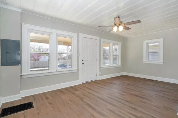 Springfield, MO 65806,1413 W Mount Vernon ST