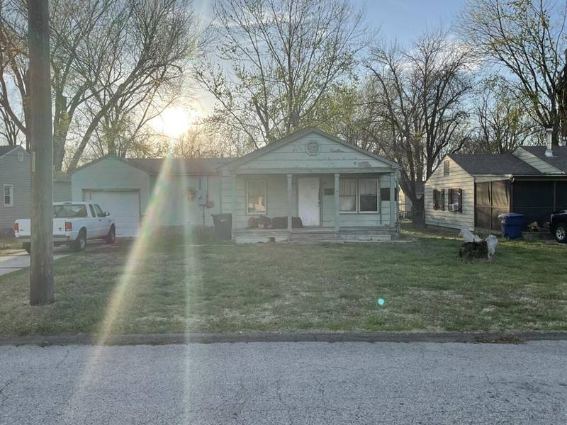 722 S Oakland ST, Webb City, MO 64870