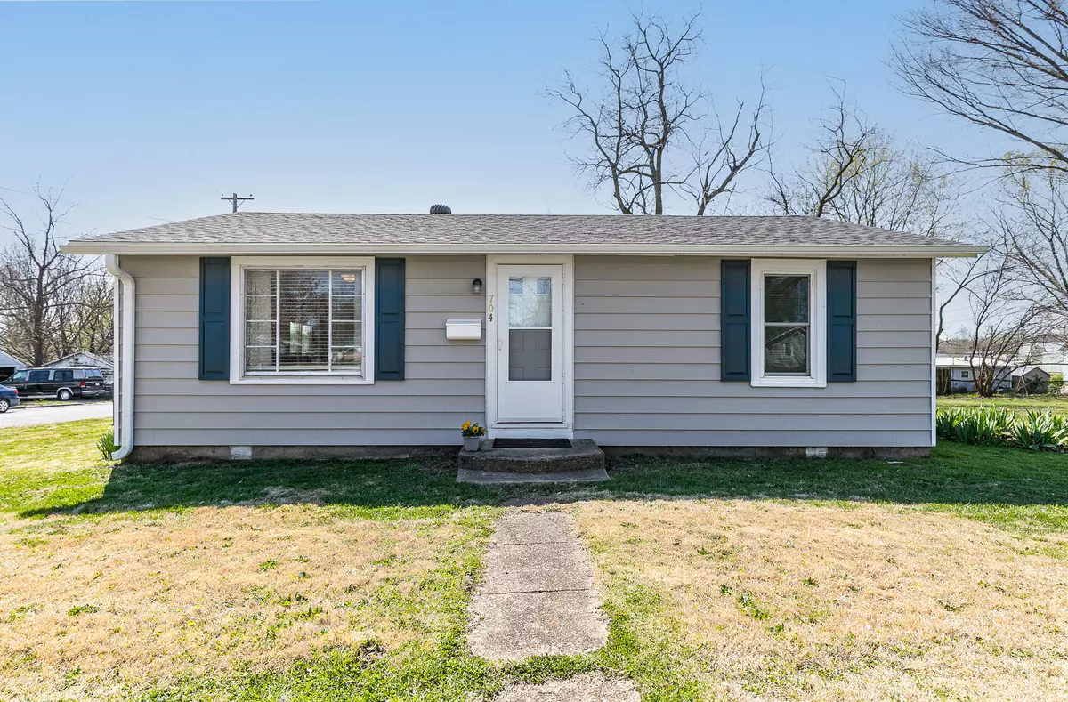 Bolivar, MO 65613,704 W Locust ST