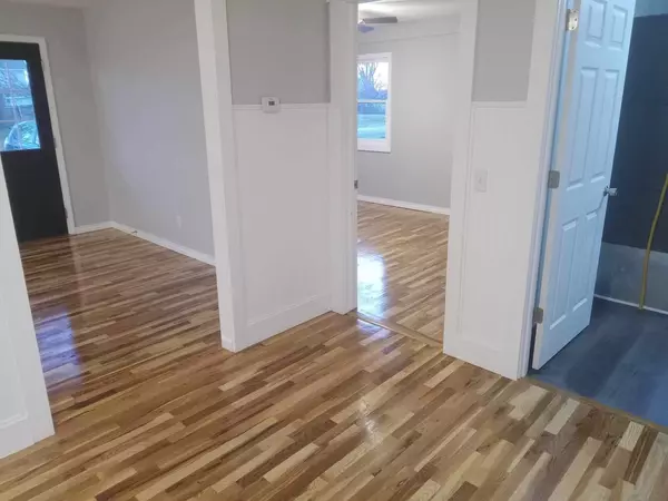 312 W 6th ST, Mountain Grove, MO 65711