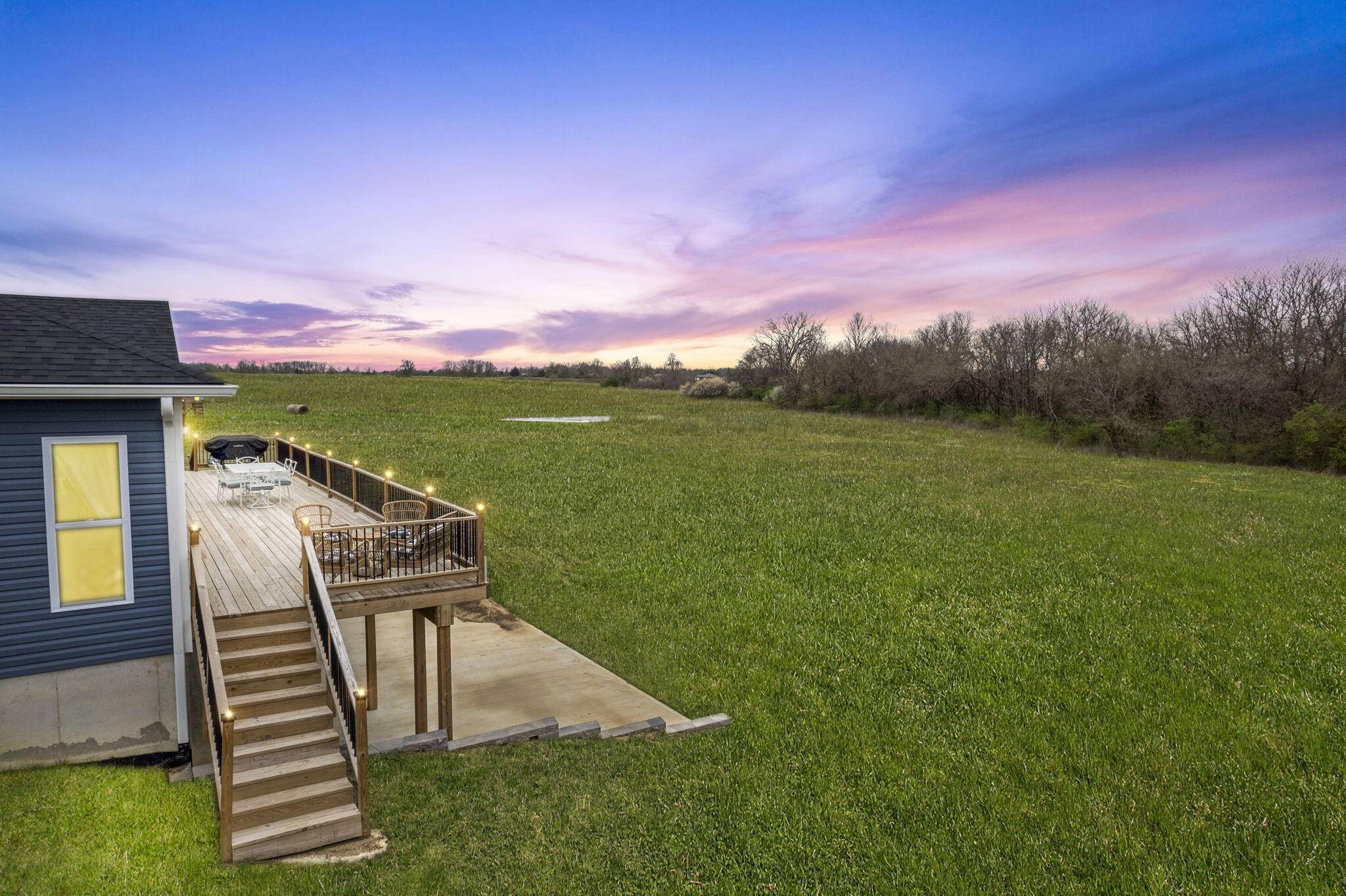 Knob Noster, MO 65336,452 SE 951st RD