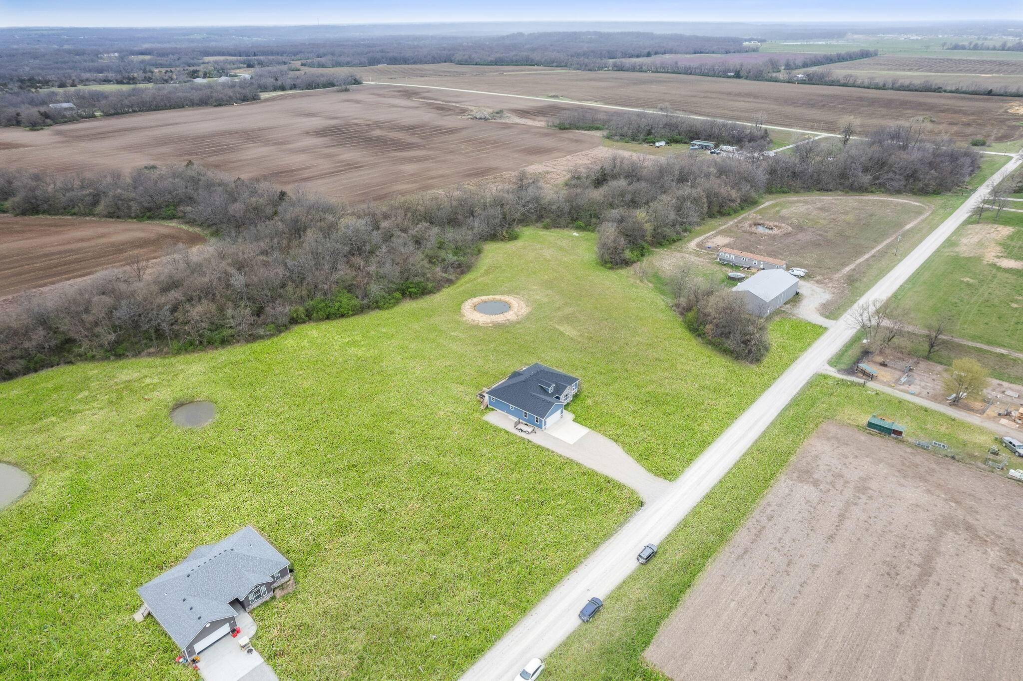 Knob Noster, MO 65336,452 SE 951st RD