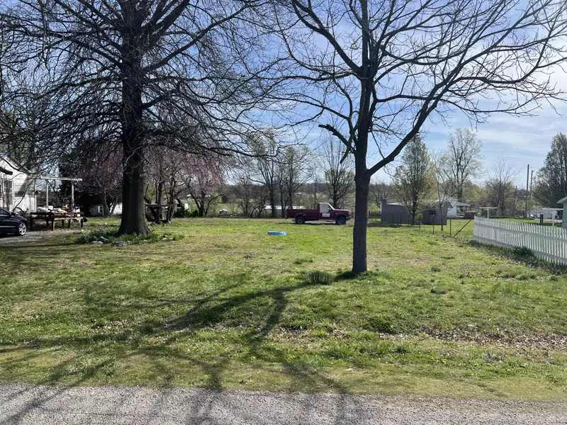 000 Tbd Gilmore AVE, Miller, MO 65707