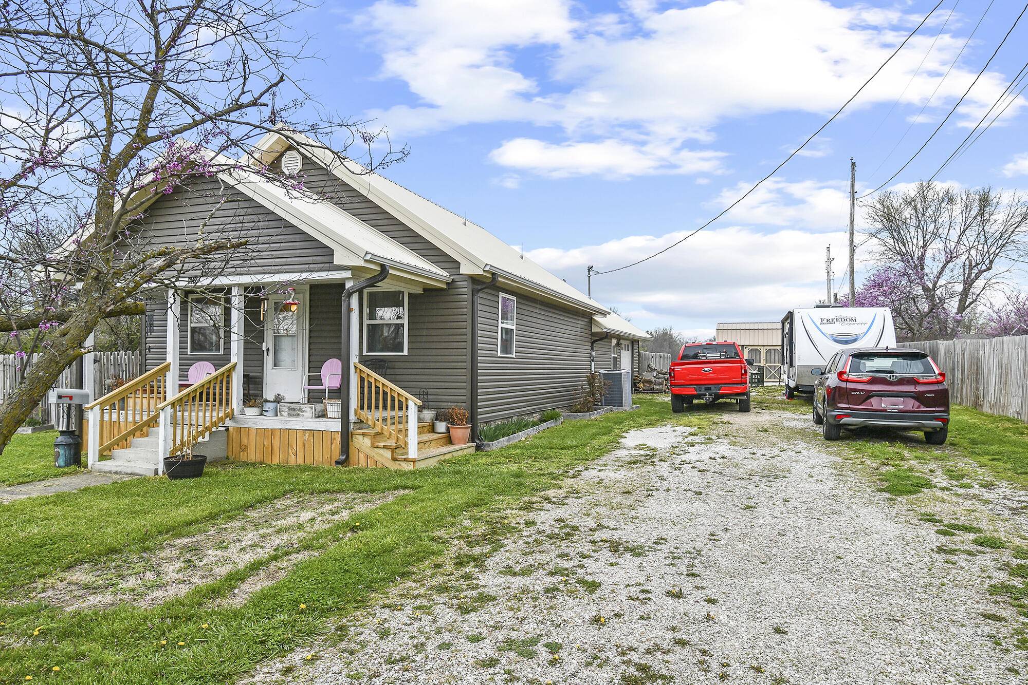 Bolivar, MO 65613,815 W Freeman ST