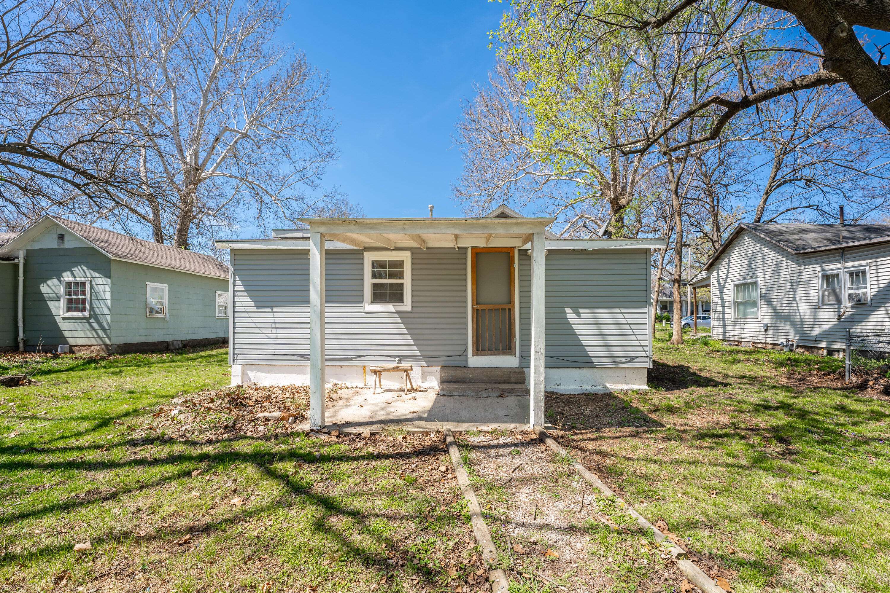 Springfield, MO 65803,1712 N Clay AVE