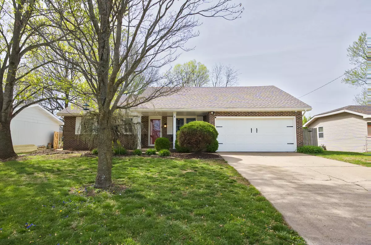 Springfield, MO 65807,926 W Greenwood ST