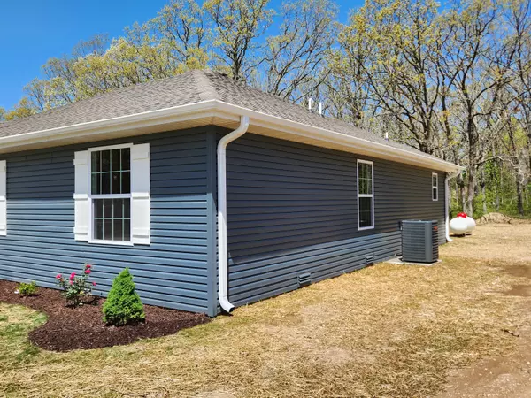 Marshfield, MO 65706,1371 Wallis AVE