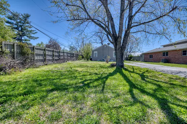 Branson, MO 65616,290 Sheryl ST