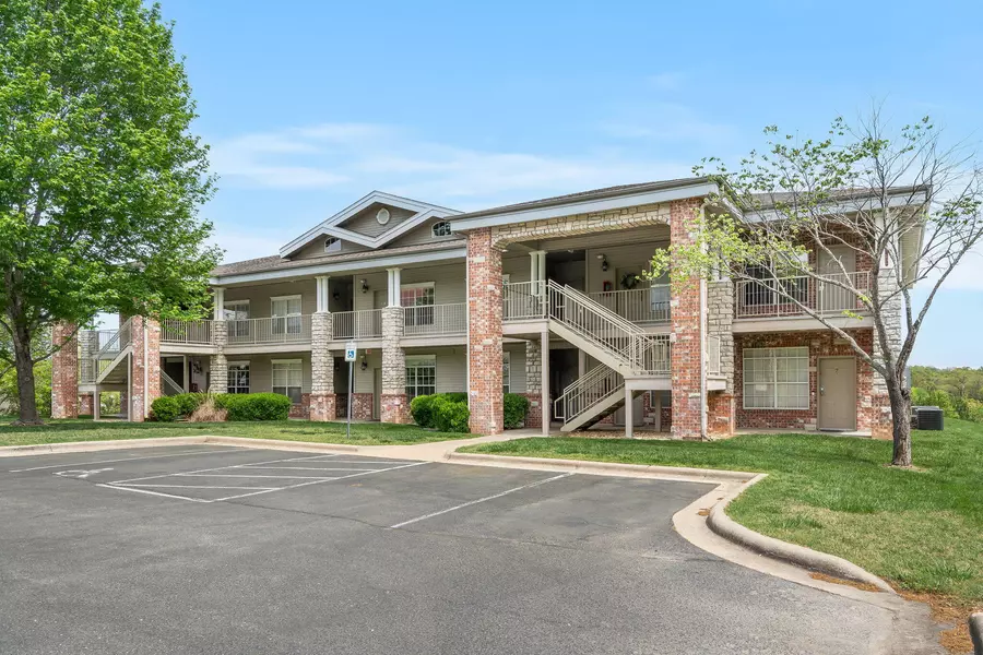 201 Golf View DR #7, Branson, MO 65616