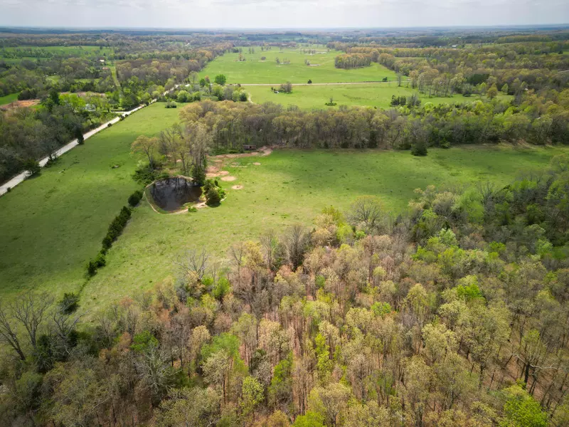 000 County Road 2990, Mountain View, MO 65548