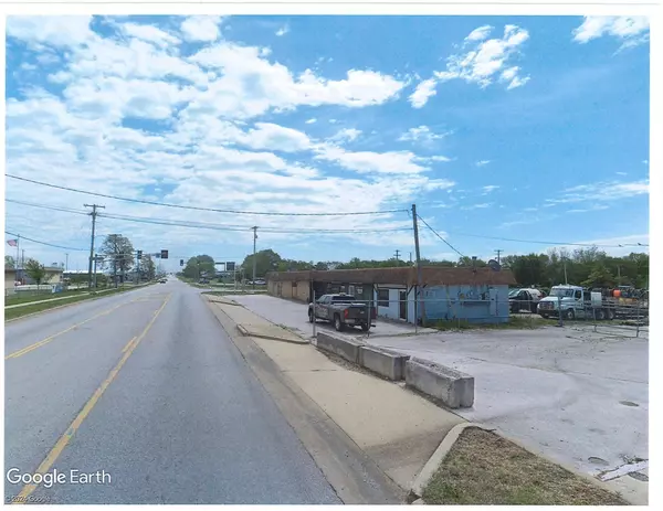 Springfield, MO 65803,2754 E Division ST