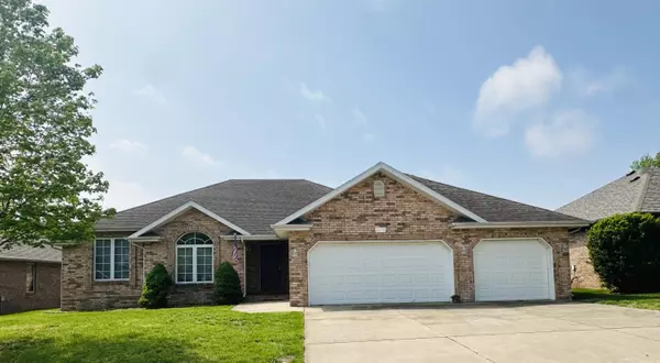 3648 W Driftwood ST, Springfield, MO 65807