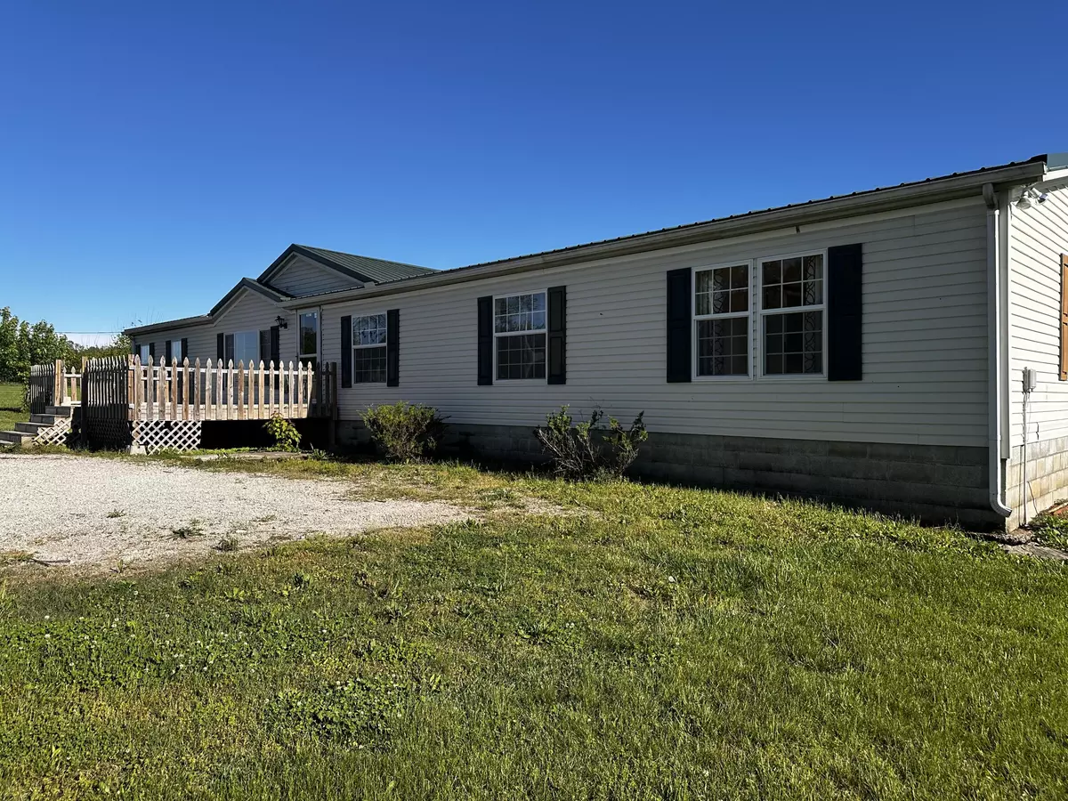 Aurora, MO 65605,20855 Highway Zz