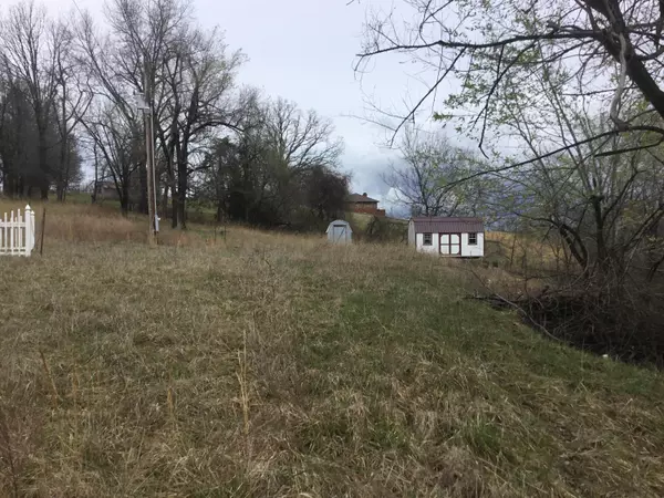 Ava, MO 65608,128 Heavenly View