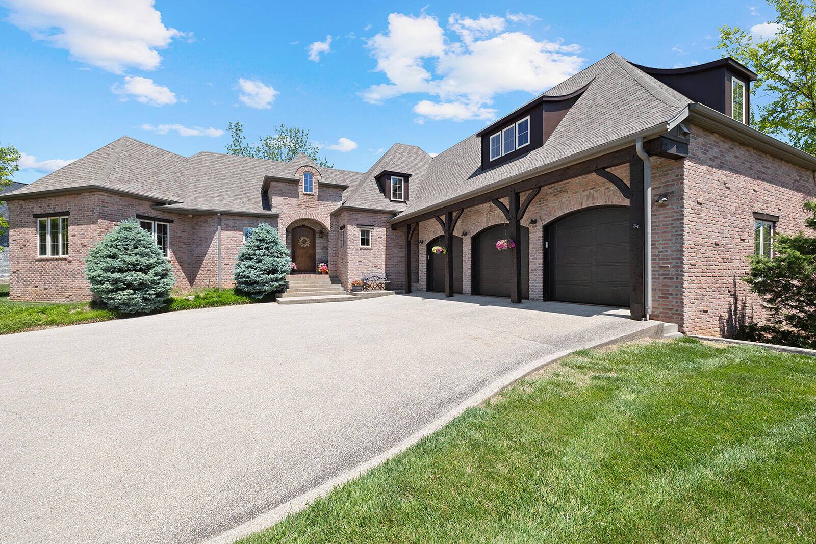 2463 E German Ivy, Springfield, MO 65804