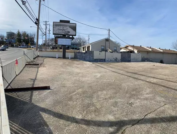 Branson, MO 65616,1031 W Main/Cleared Lot ST
