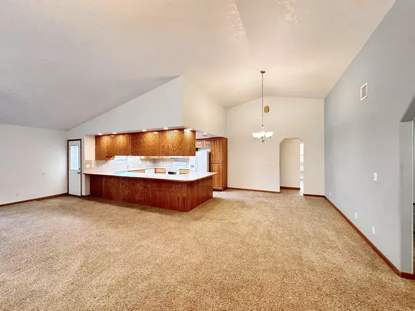 El Dorado Springs, MO 64744,2564 S 365 RD