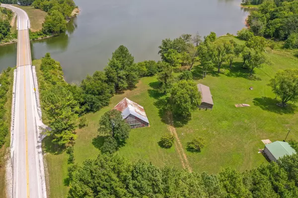 Green Forest, AR 72638,14889 Highway 311