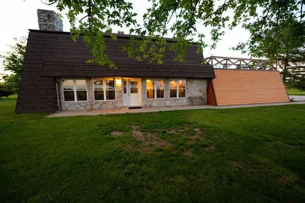 El Dorado Springs, MO 64744,4425 E 360 Rd