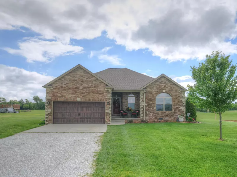 7670 County Lane 168, Carthage, MO 64836