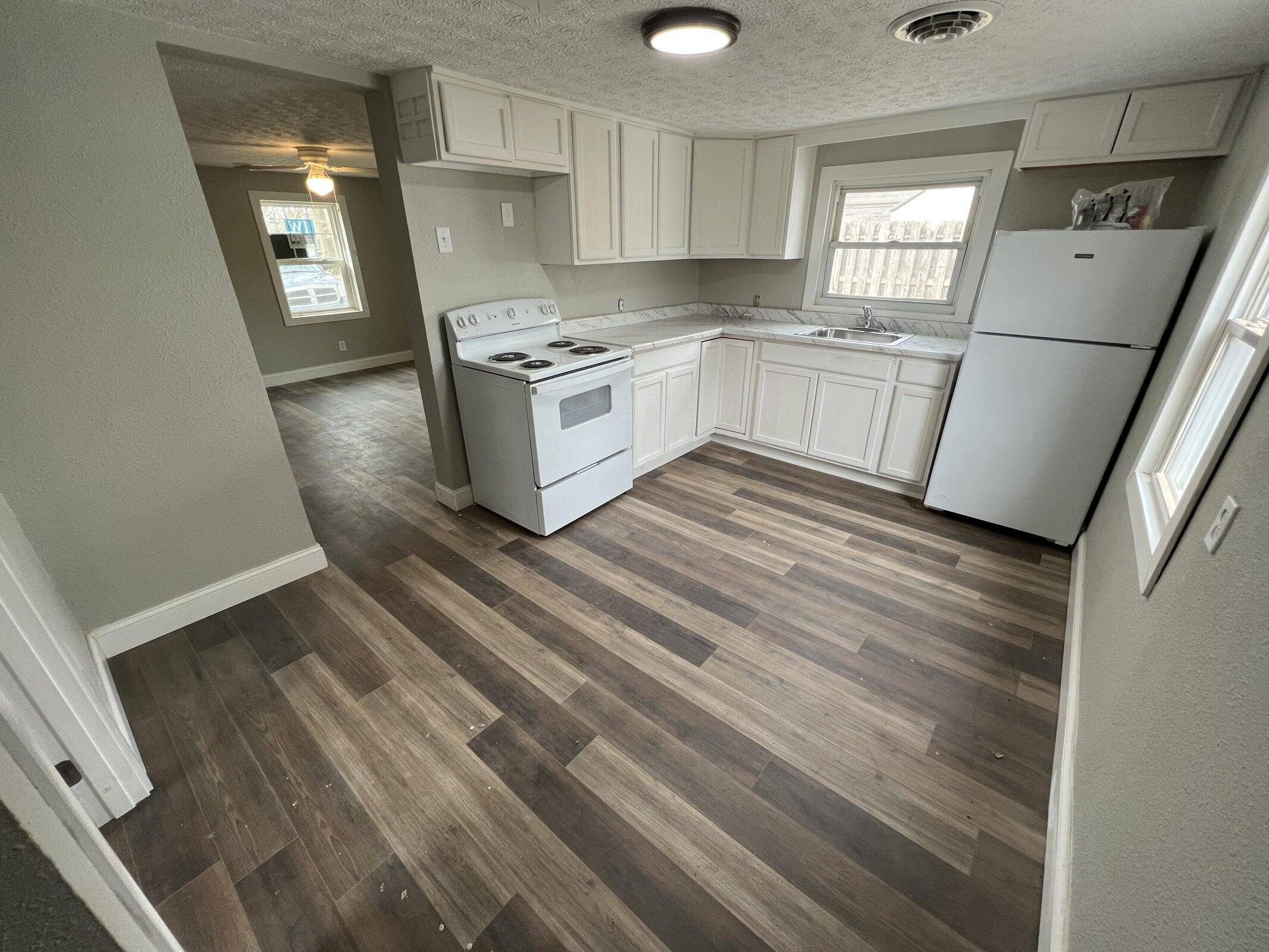 Springfield, MO 65802,3025 W Elm ST