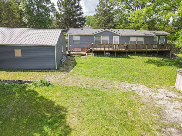 Pittsburg, MO 65724,25160 Peach Lane