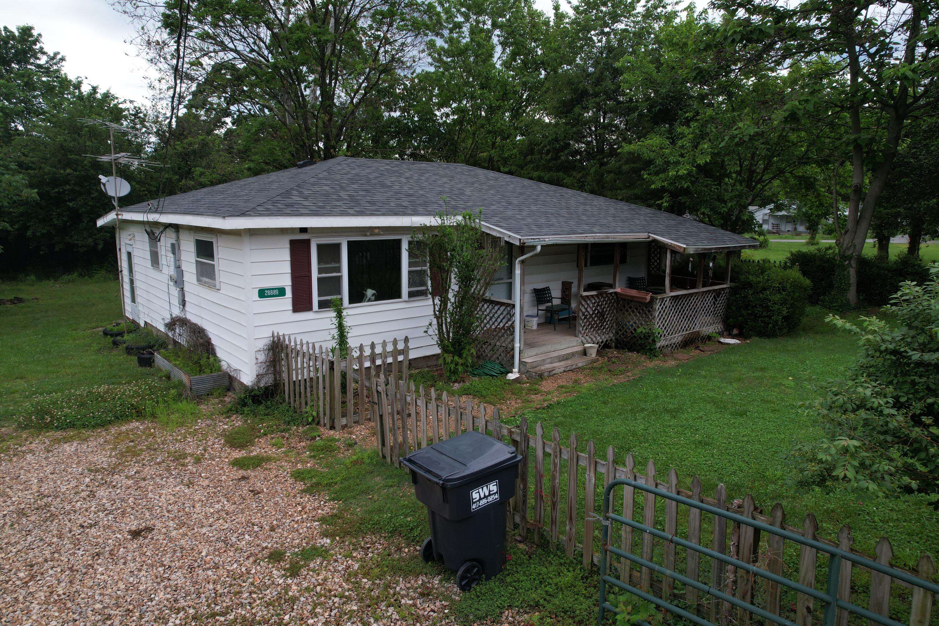 Seligman, MO 65745,28889 Stapleton ST