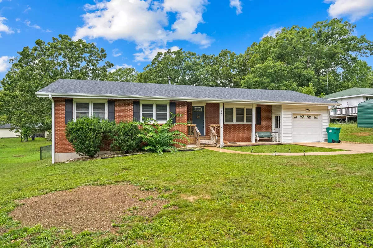 Cabool, MO 65689,1021 Patton Ave